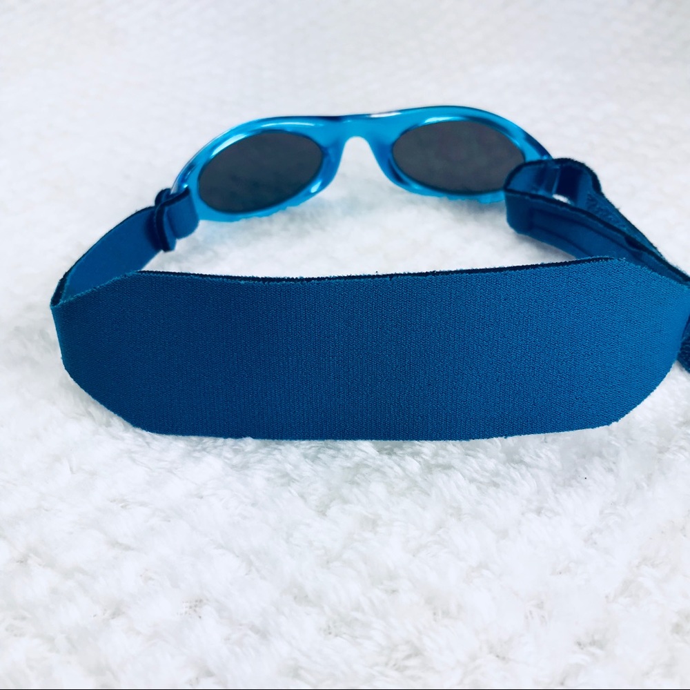 Infant toddler sunglasses with hook and lock strap - Picture 6 of 6